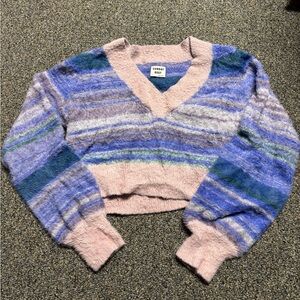 Aritzia Sunday Best Fuzzy Cropped Sweater